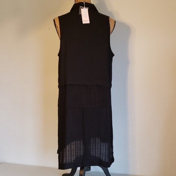 Candie's Sleeveless Blouse - Picture 3 of 12